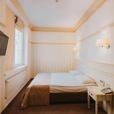 Premier Geneva Hotel