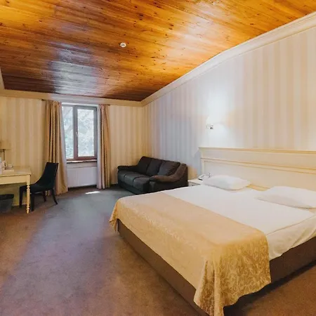 Premier Geneva
