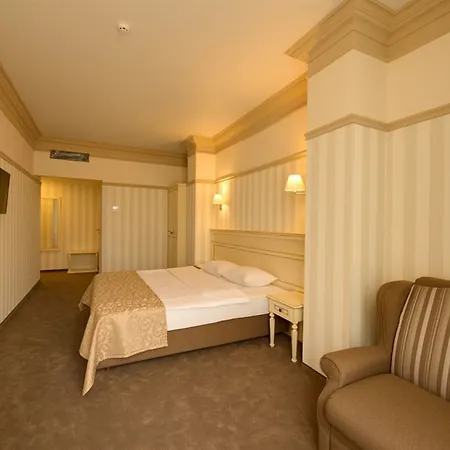 Premier Geneva 4*