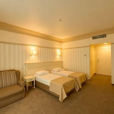 Premier Geneva 4*