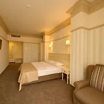 Premier Geneva 4*
